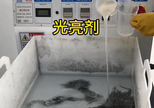 拋光液增加CNC機加工鋁件金屬光澤