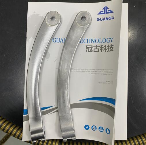 壓鑄件磁力拋光去毛刺效果