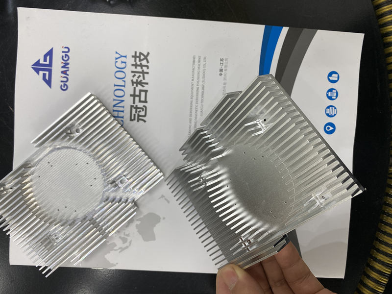 鋁型材散熱器片去毛刺拋光有哪些方法